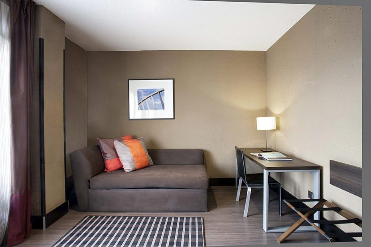 MEDIUM VALENCIA HOTEL