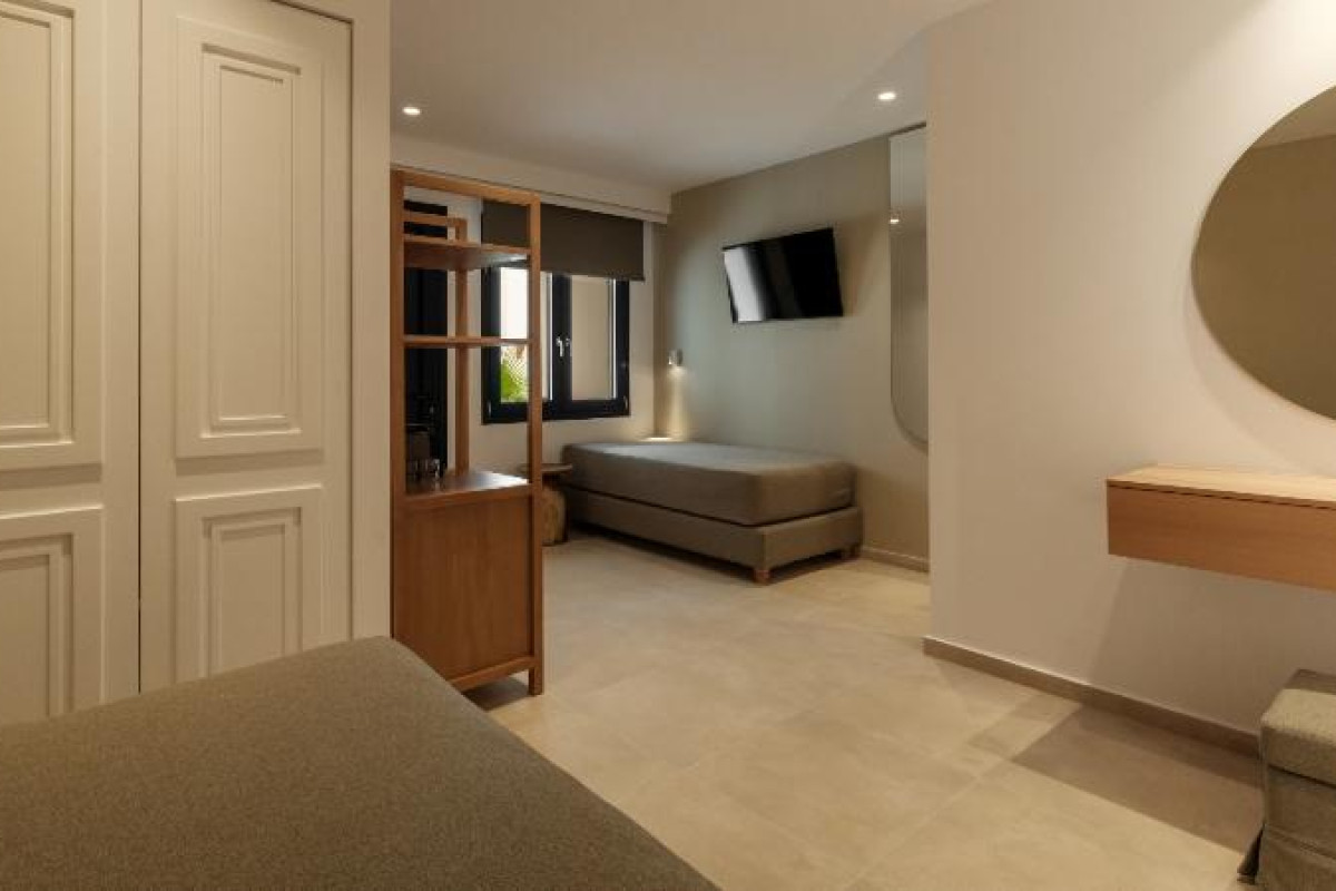 Nami Hotel amp; Suites