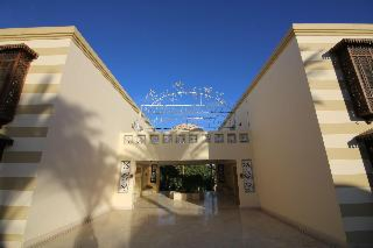 CLUB REEF RESORT