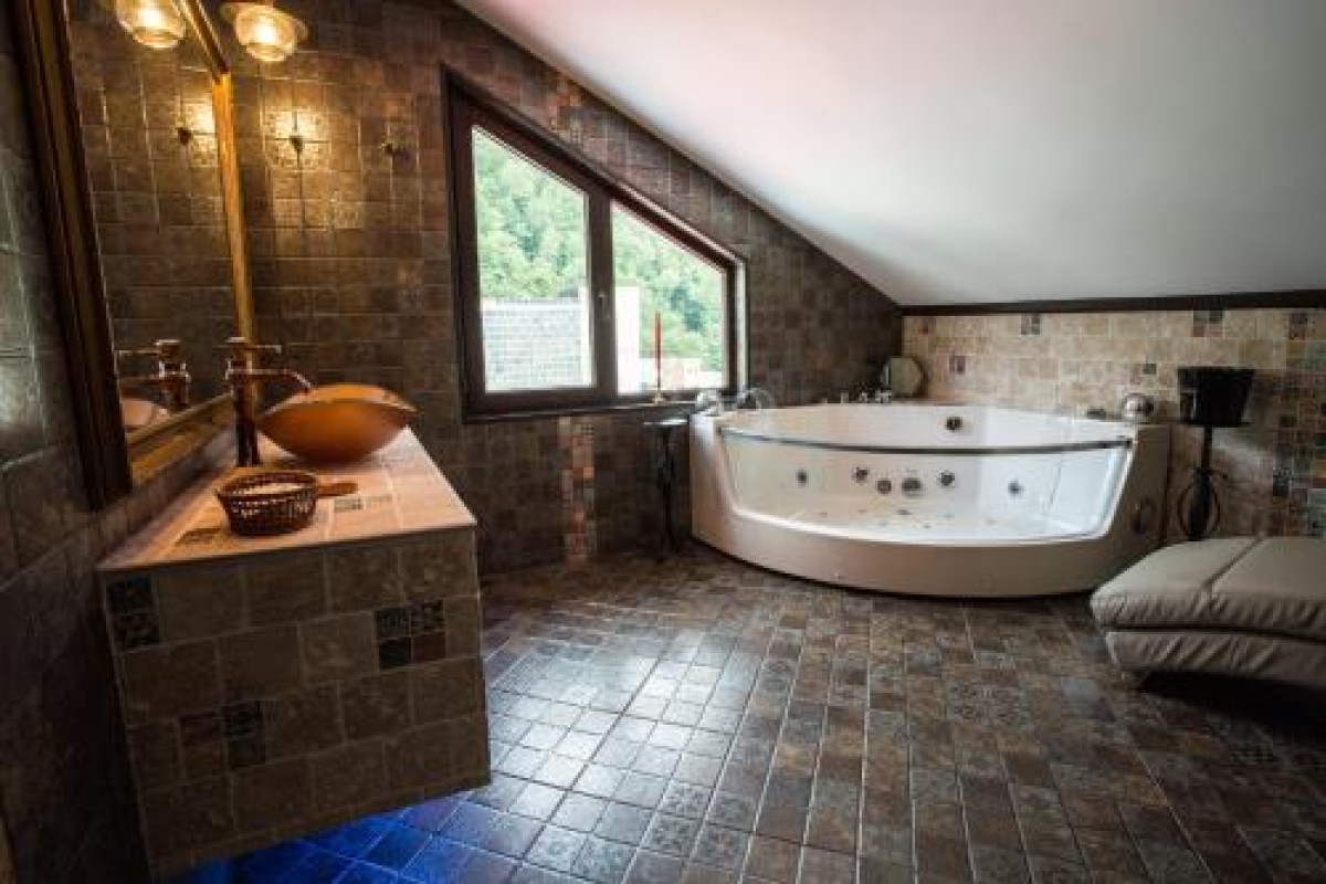 CASA WENGE