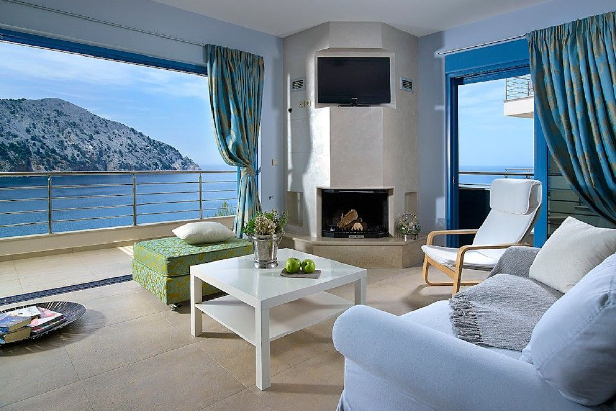 Xenia Residences & Suites