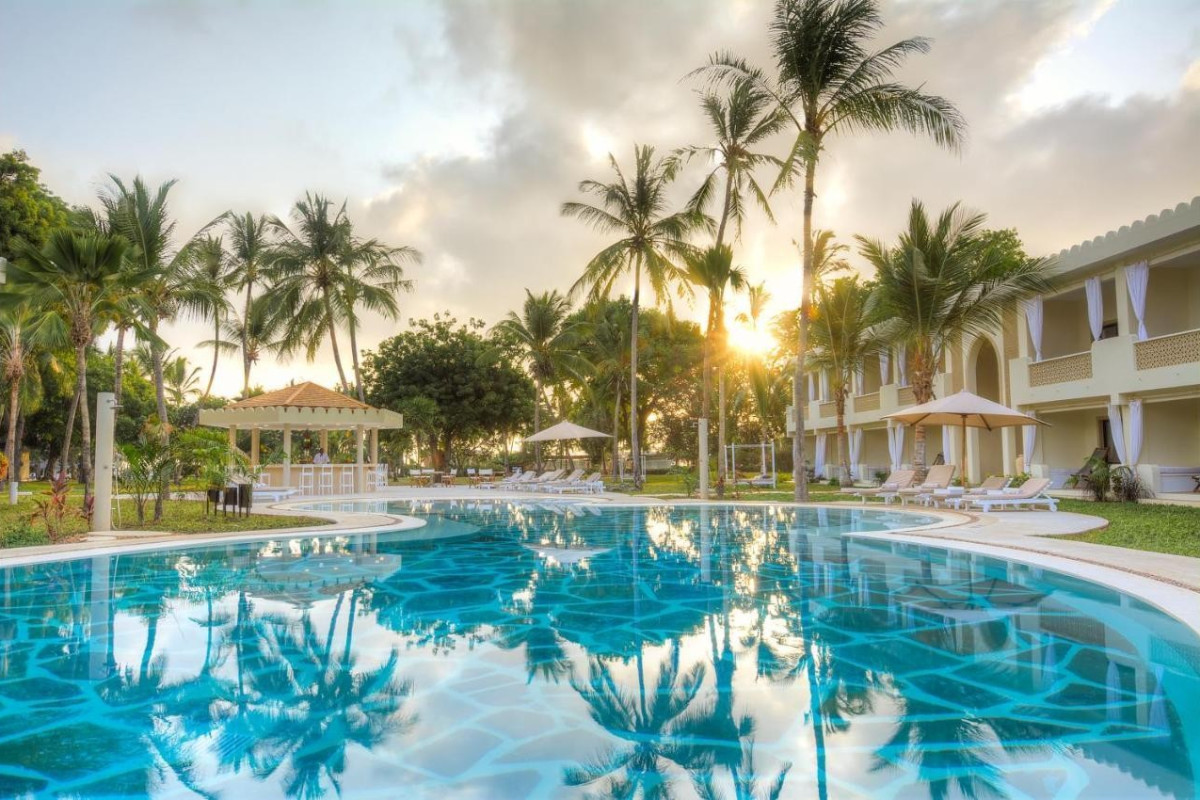 Sandies Malindi Dream Garden and Safari Tsavo Explorer RO