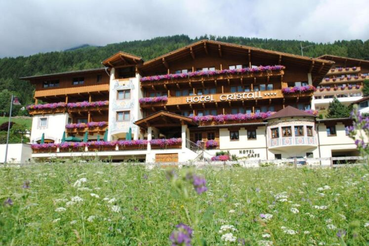 SPORTHOTEL CRISTALL