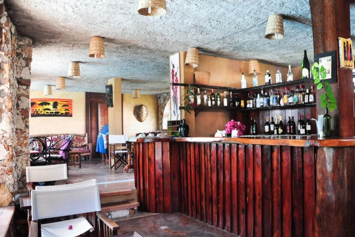 SAMAKI LODGE