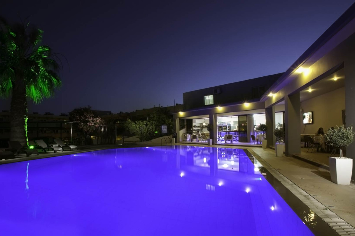 Hillside Studios&Apartments
