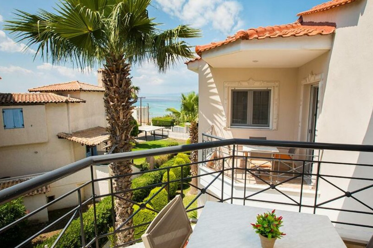 Sun Residence - Seaside Hotel  Suites