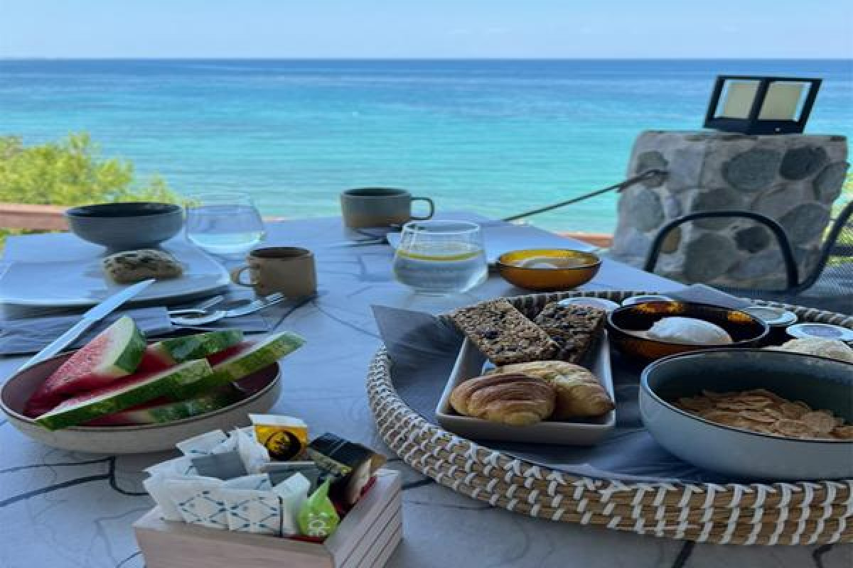 Akrotiri Olympos Luxury Suites