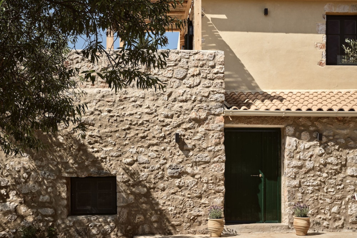 DOUNIAS VILLAGE HOME