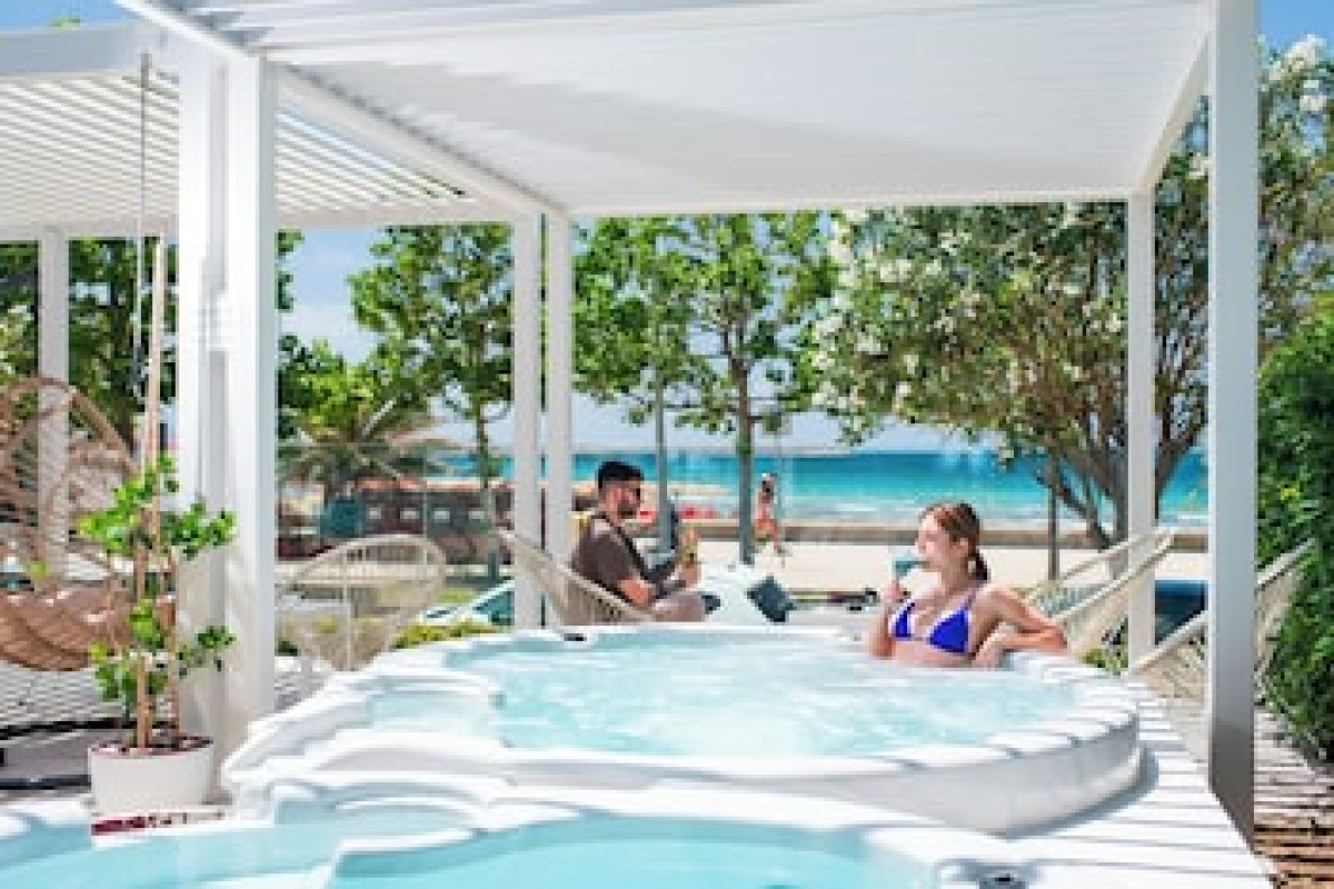 FLORIDA HOTEL