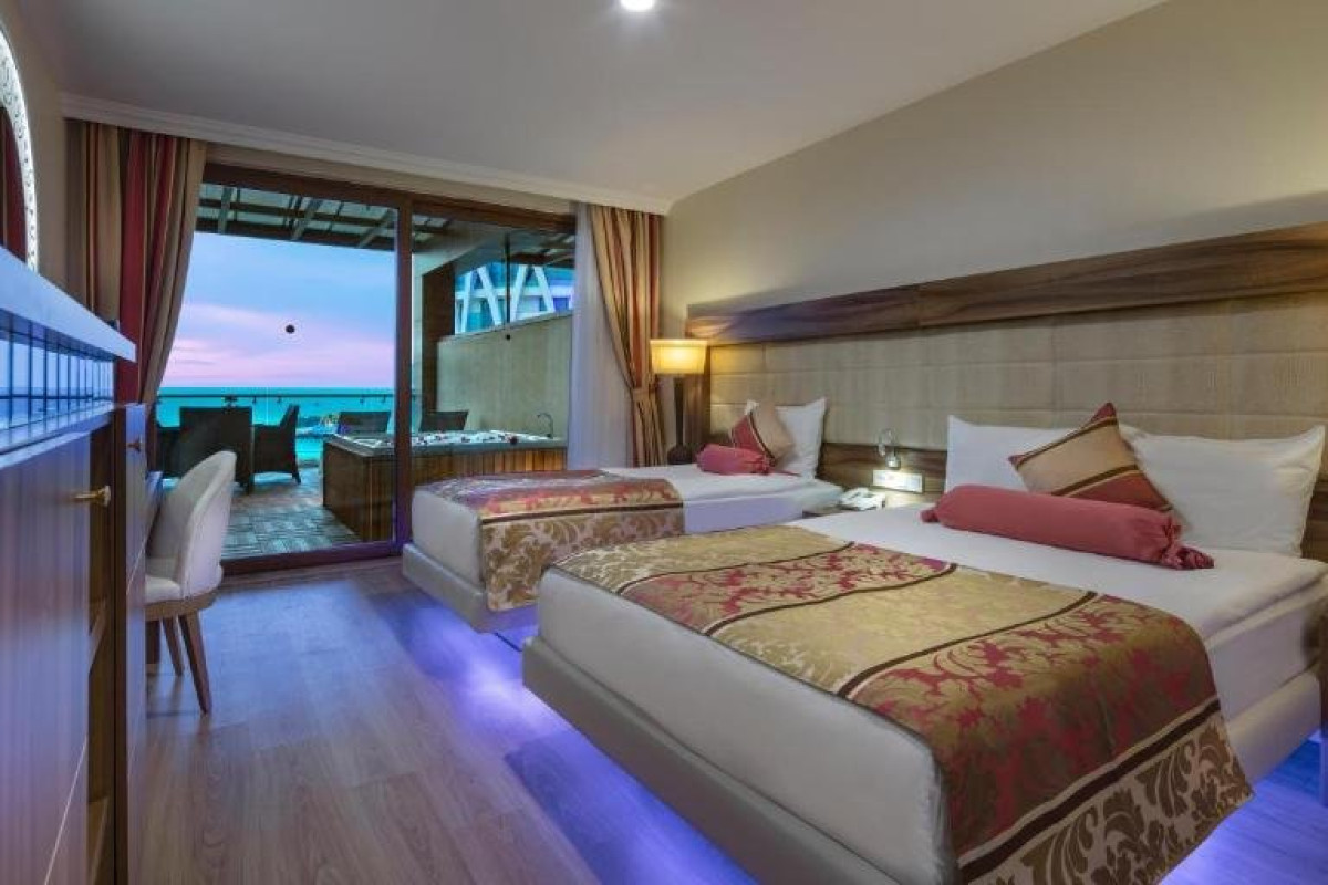 Granada Luxury Resort