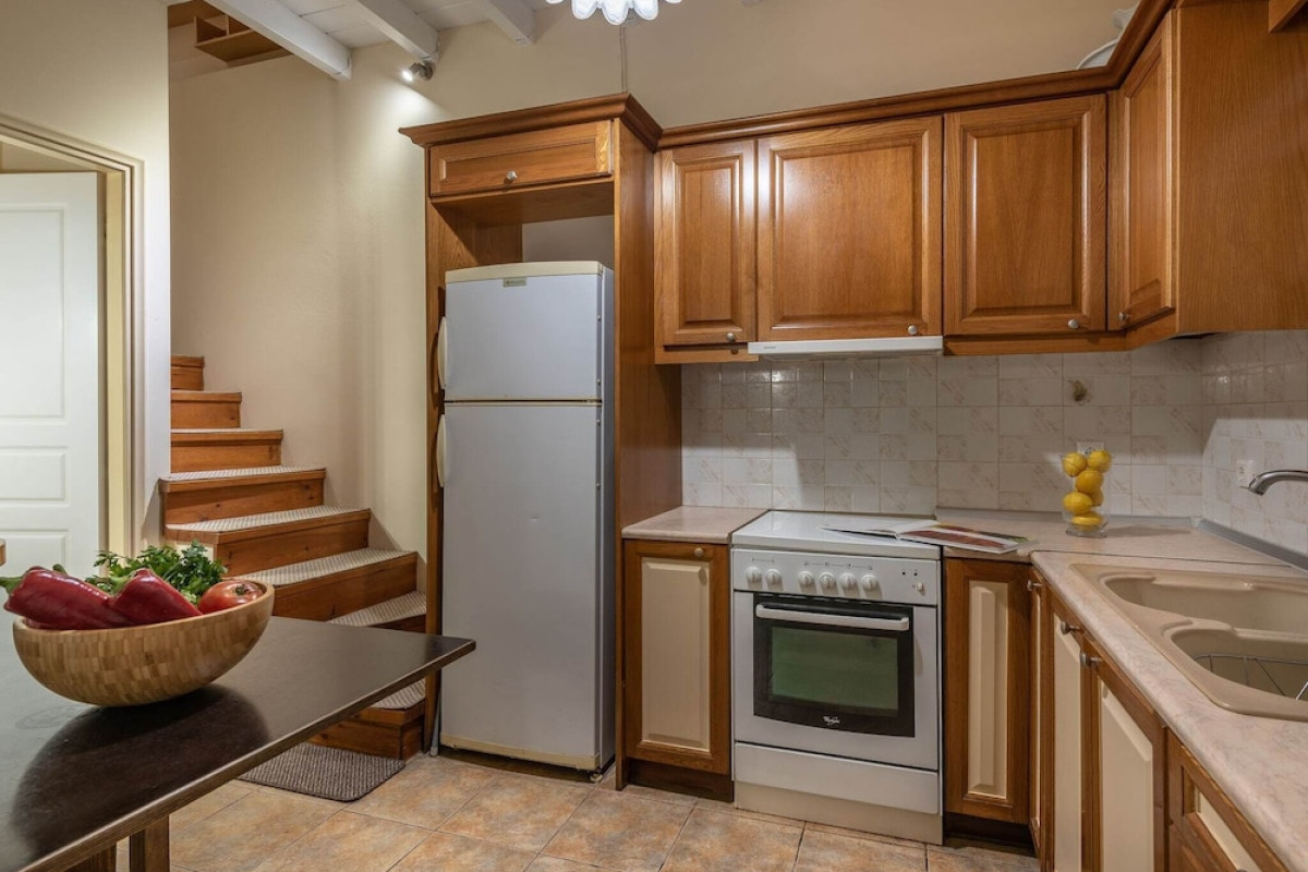 BEAUTIFUL HOUSE WITH PRIVATE POOL, PRIVACY AND SEA VIEW, NEAR Z