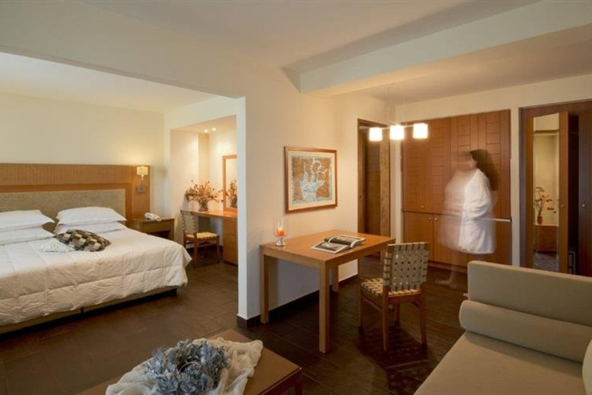 Asterion Suites and SPA
