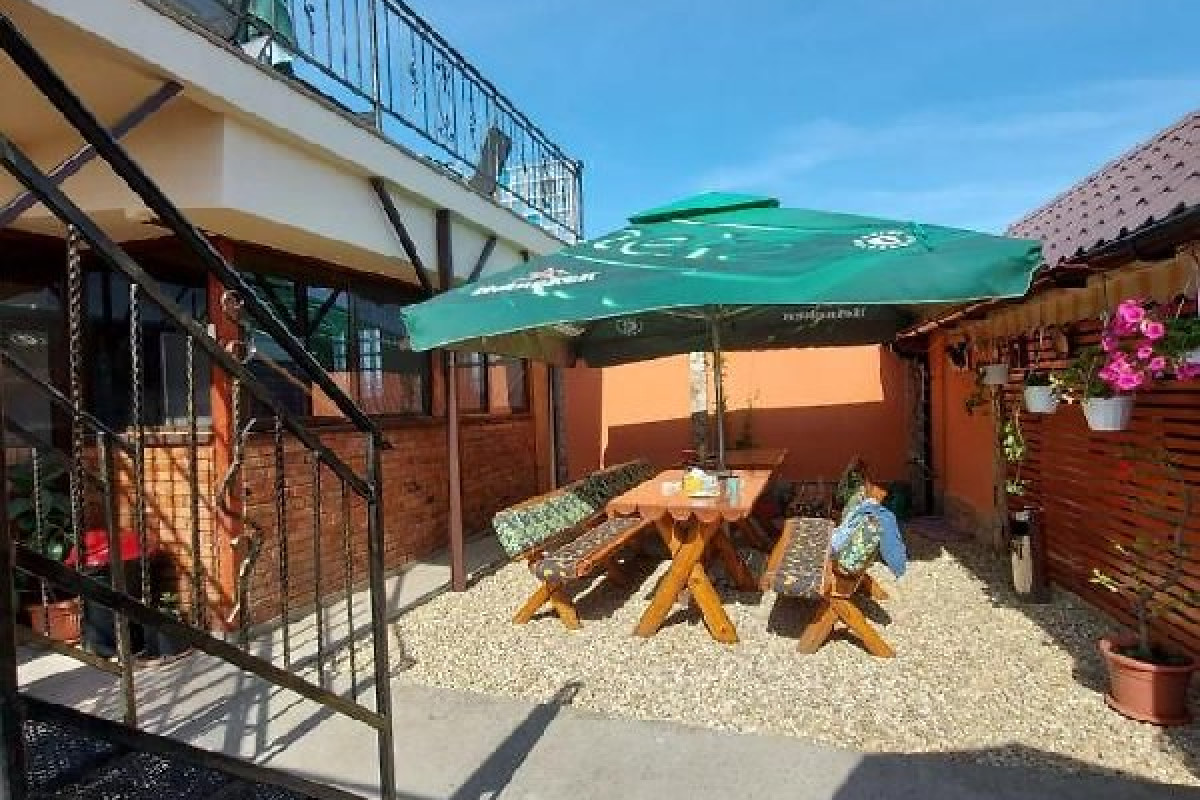 Camere de inchiriat CASA IV CM