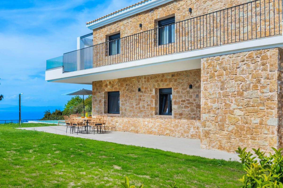 Epta Villas