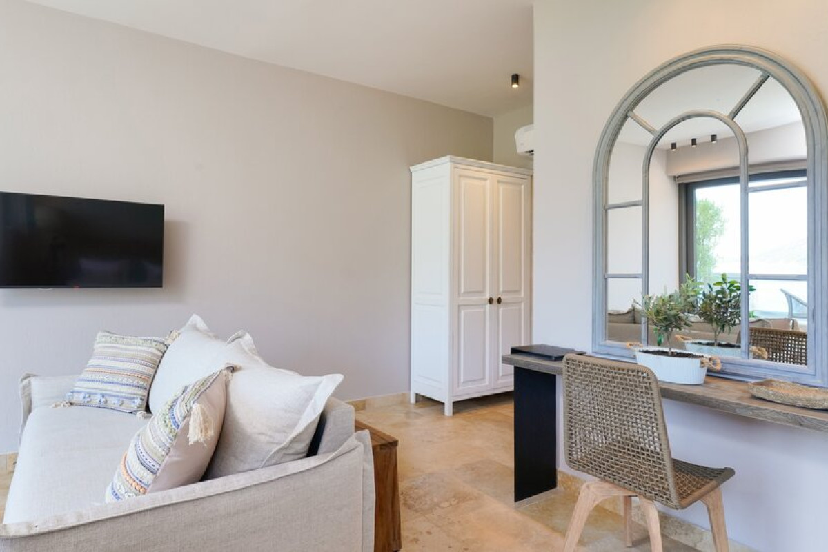 Essentia Luxury