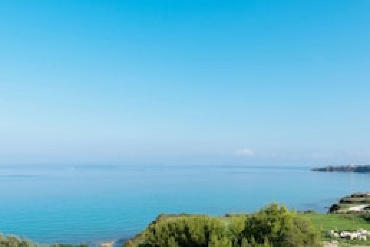 ARKADIA LUXURY HOTEL APARTMENTS
