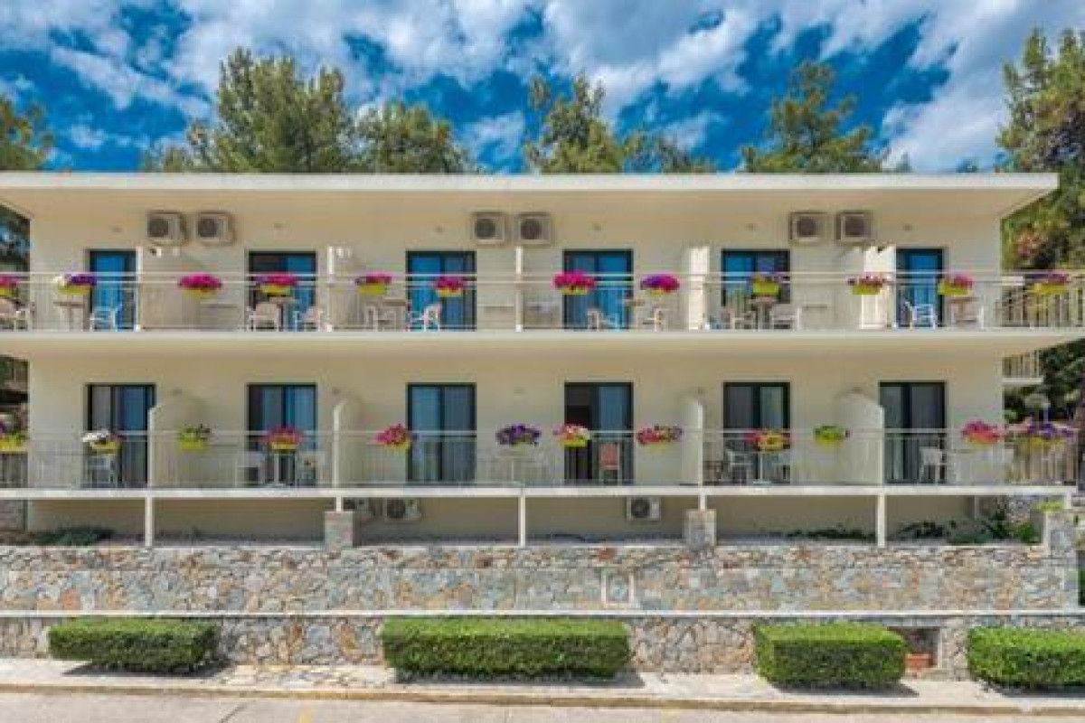 Tosca Beach Hotel