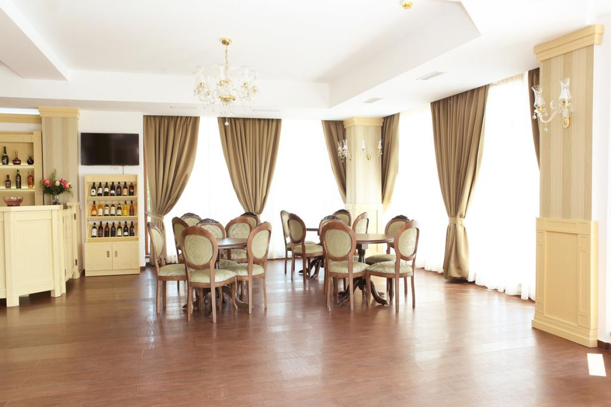 HOTEL BOHEMIA