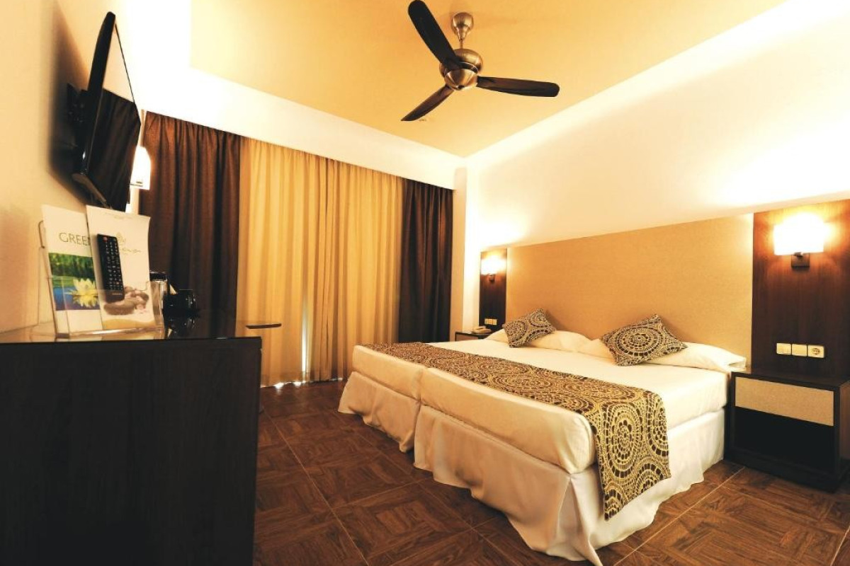 RIU Funana