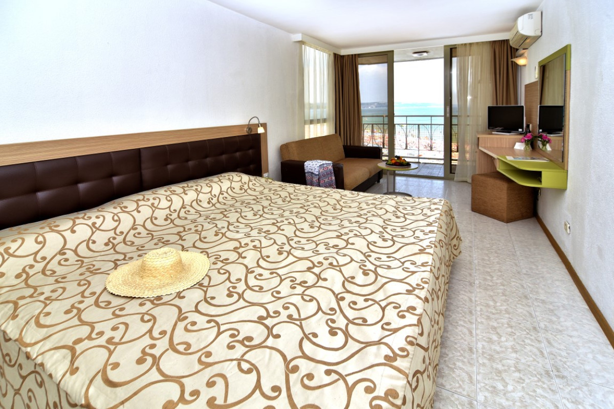 Nona (Albena) 3*