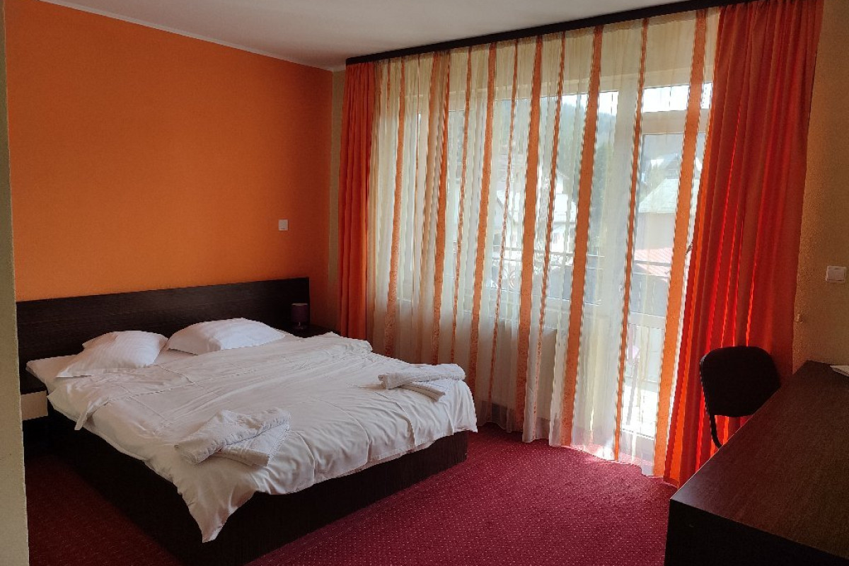 HOTEL IRI.