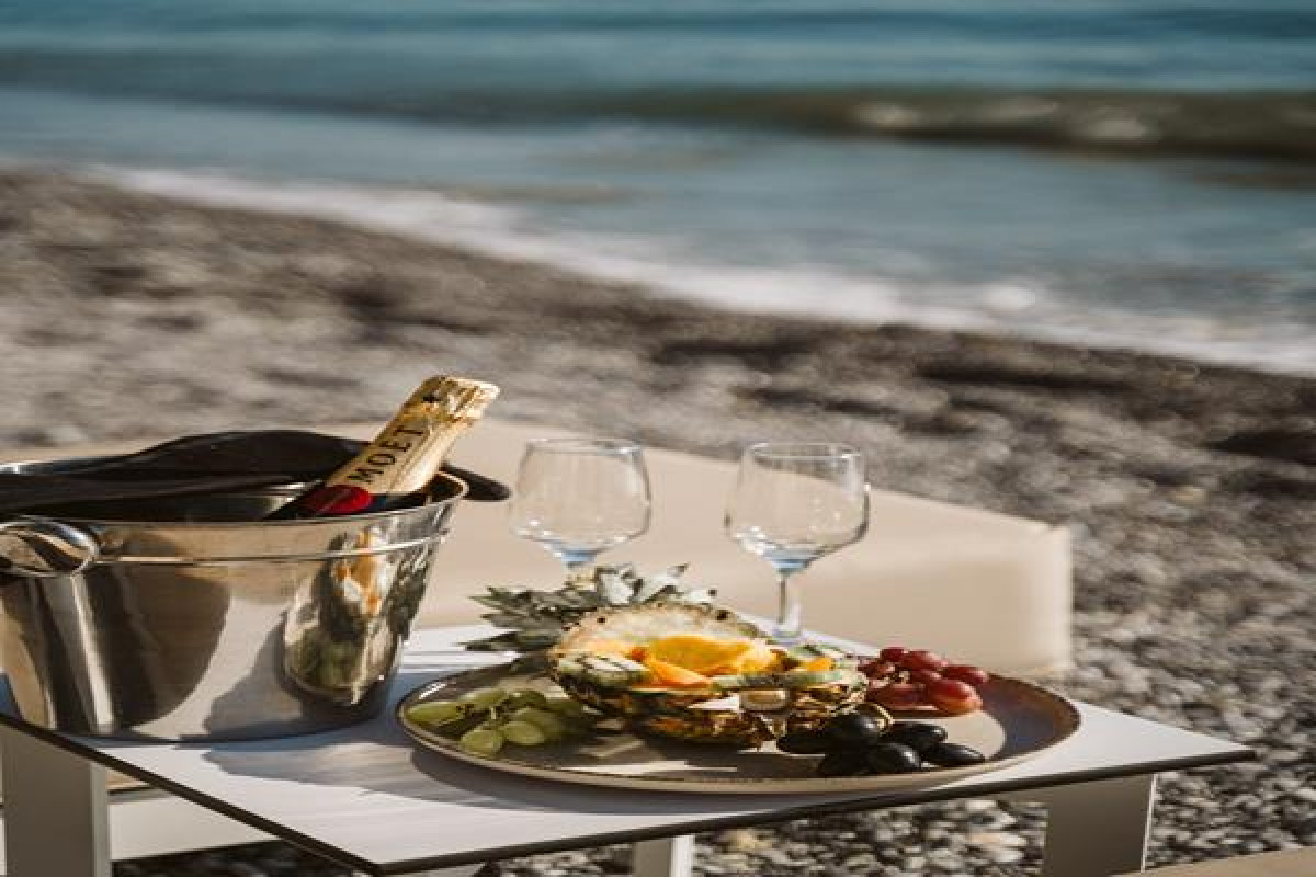 Akrotiri Olympos Luxury Suites