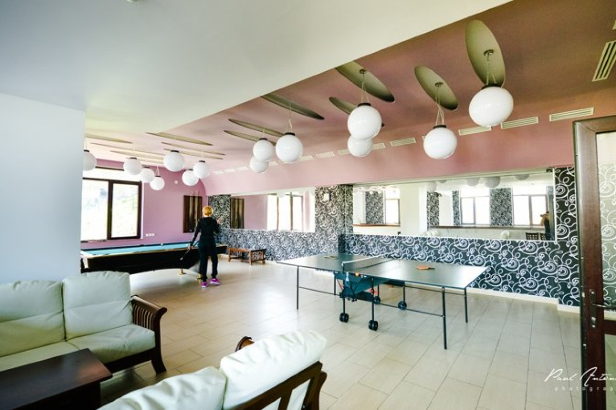 HOTEL VALEA CU PESTI