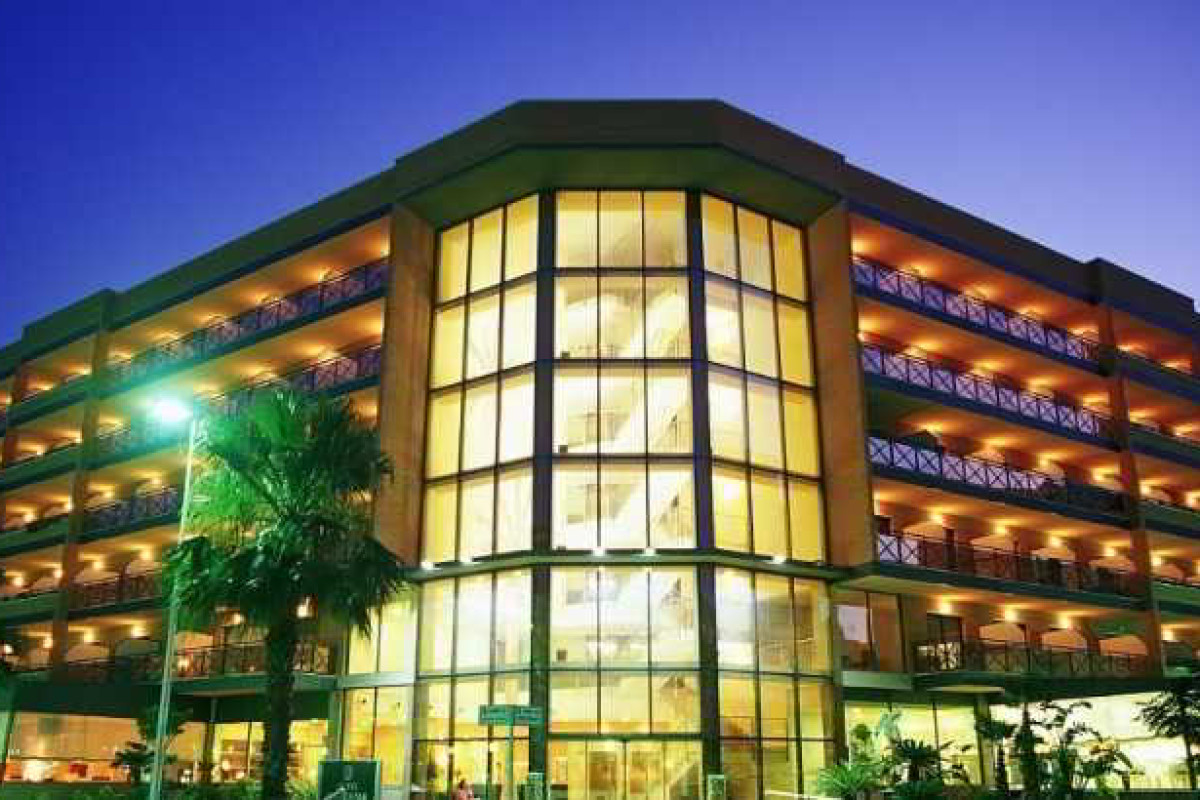HOTEL CALIFORNIA PALACE