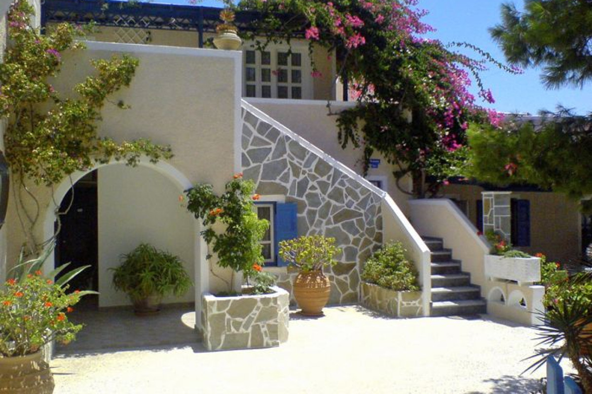 Paradise Resort Santorini