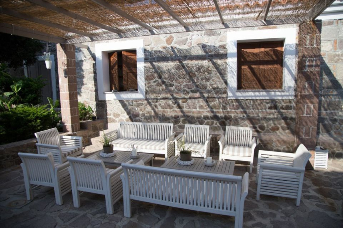 Olive Press Hotel  Apartments