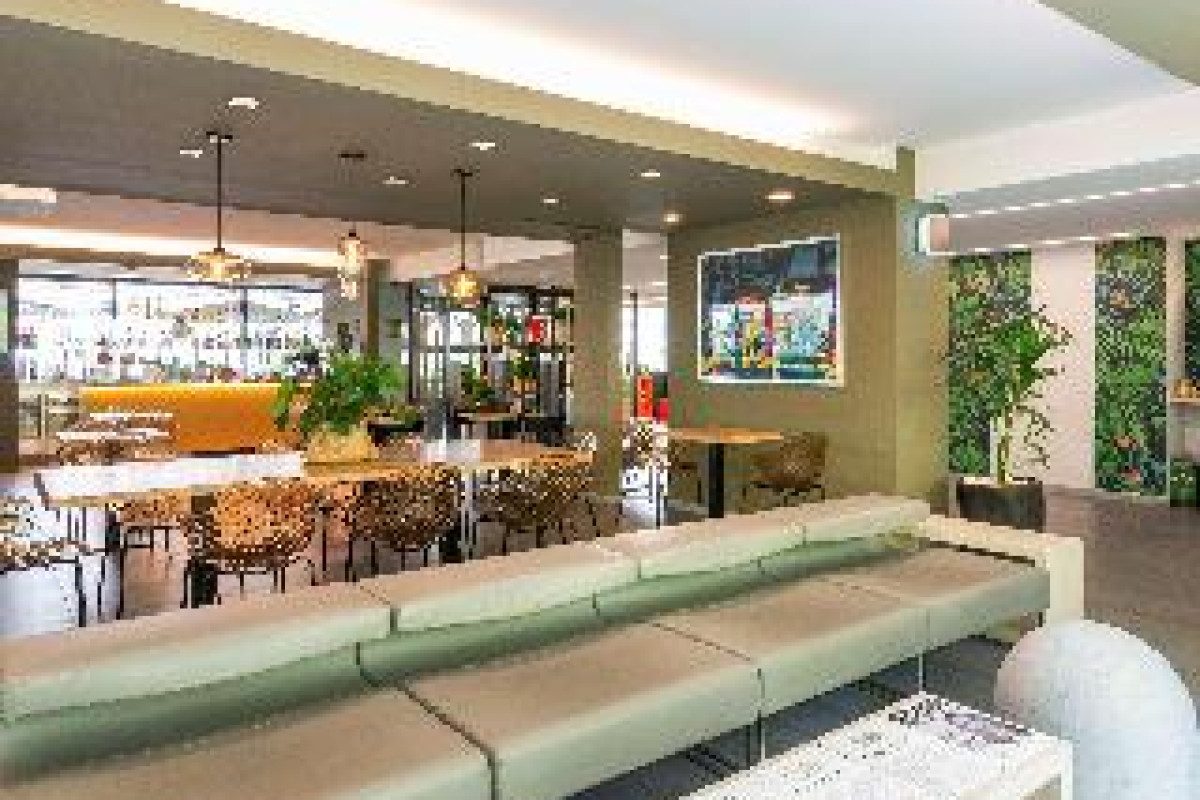 IBIS STYLES MILANO AGRATE BRIANZA (20 KM FROM MILAN)