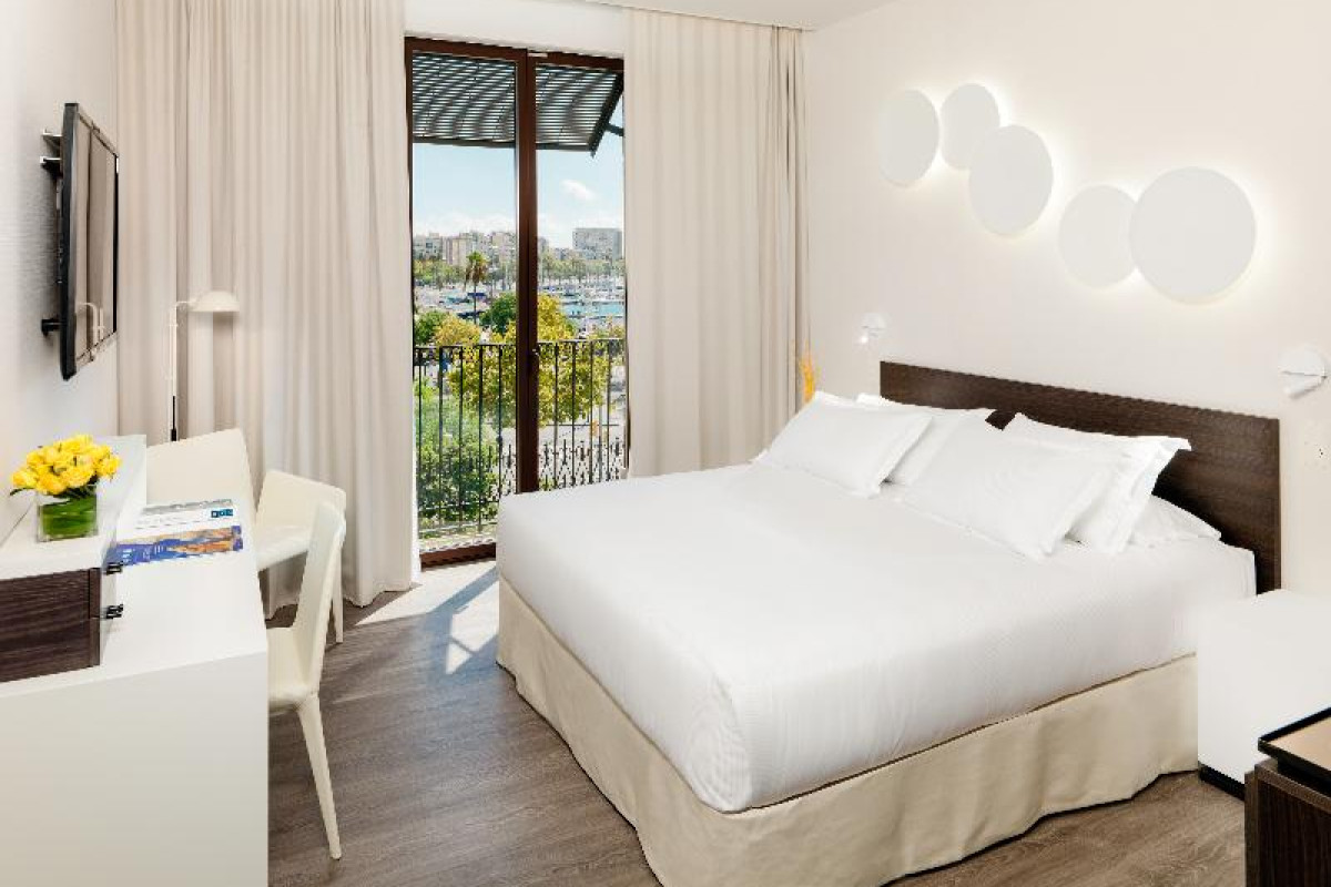 H10 Port Vell
