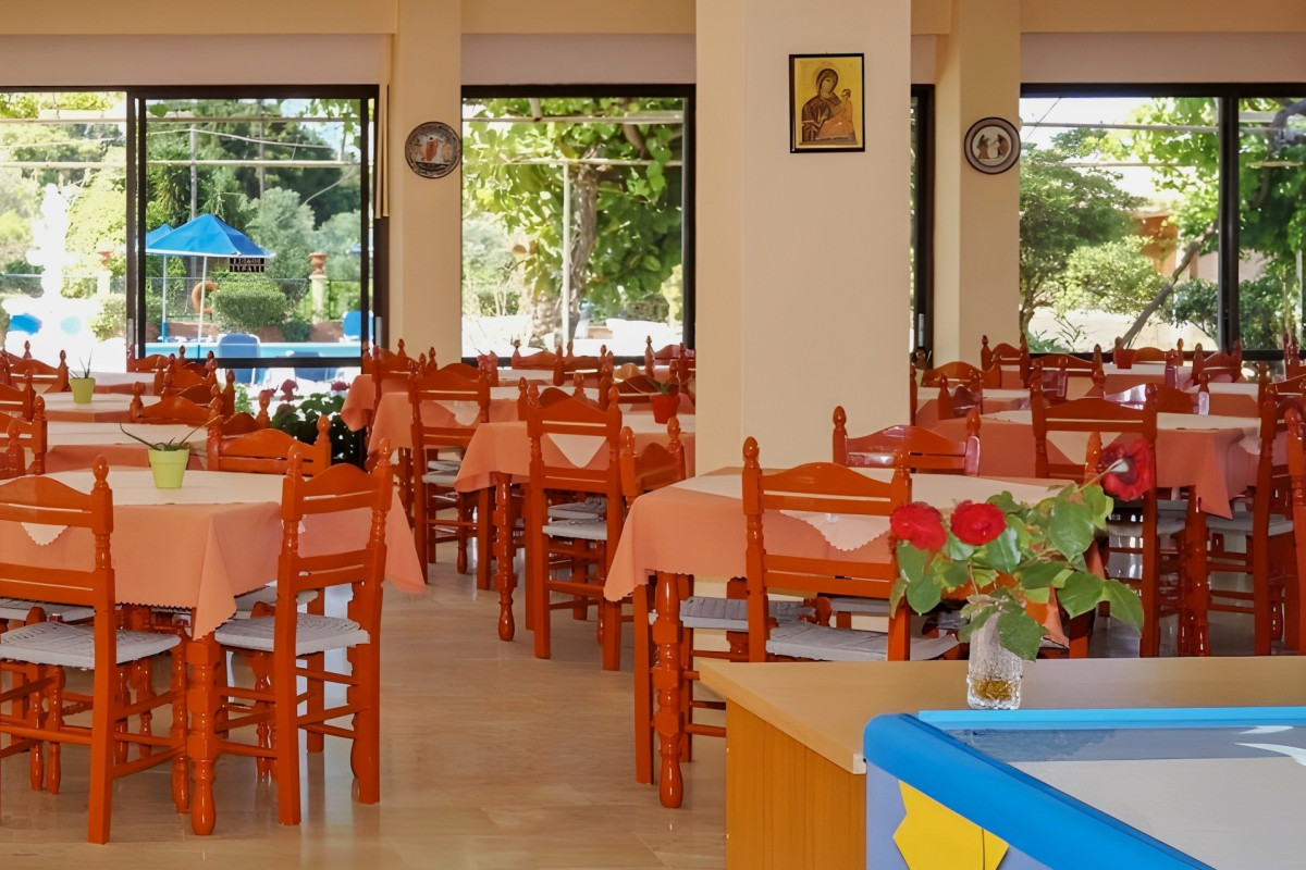 Brati Arkoudi Hotel