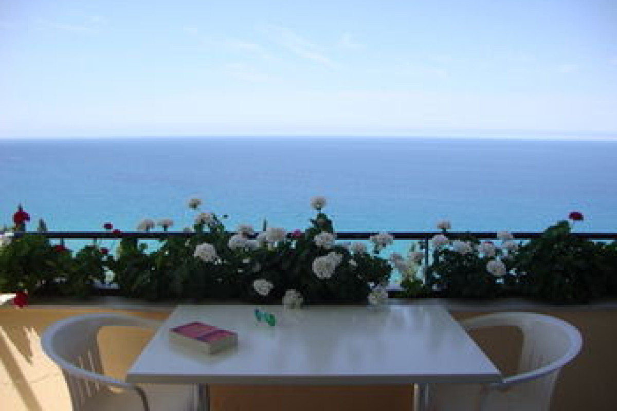 PELAGOS APARTMENTS