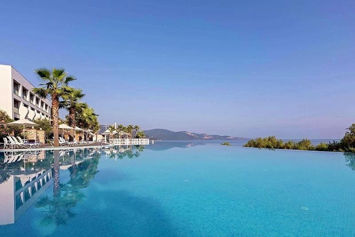 Blue Dreams Resort