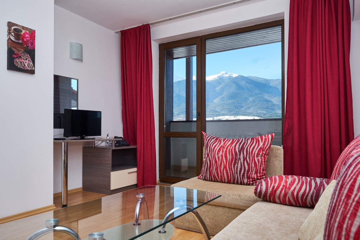 Mountain Paradise By the Walnut Trees (Bansko) 4*