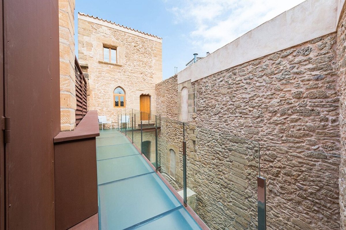 Can Mostatxins Hotel