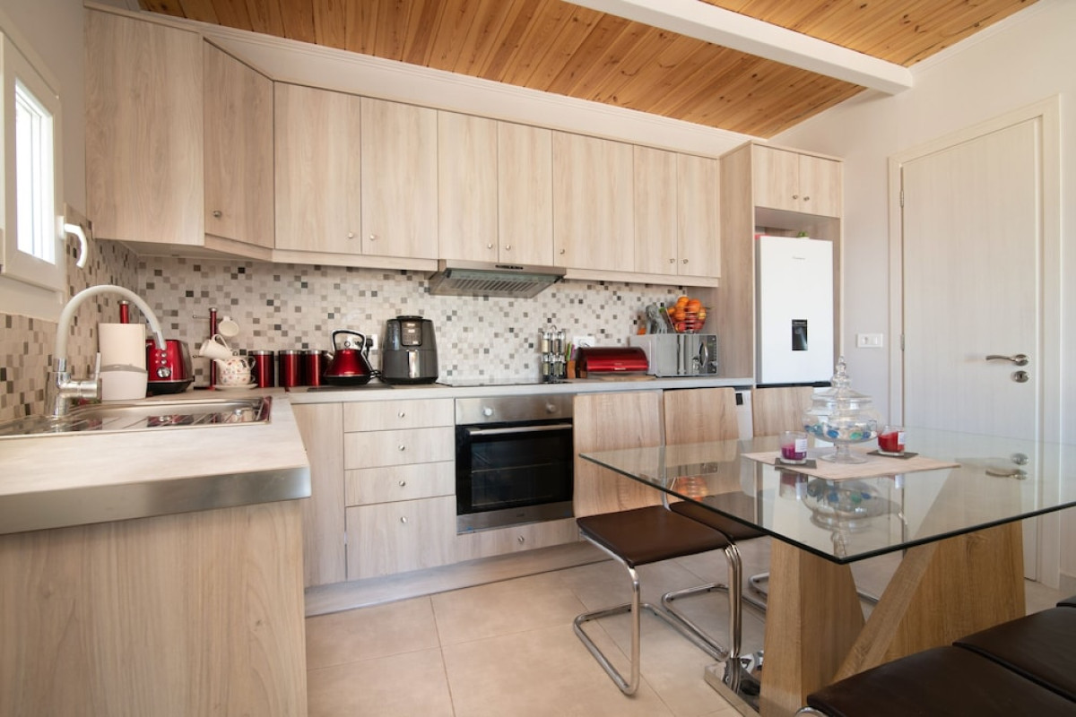 SWEET COTTAGE RETREAT
