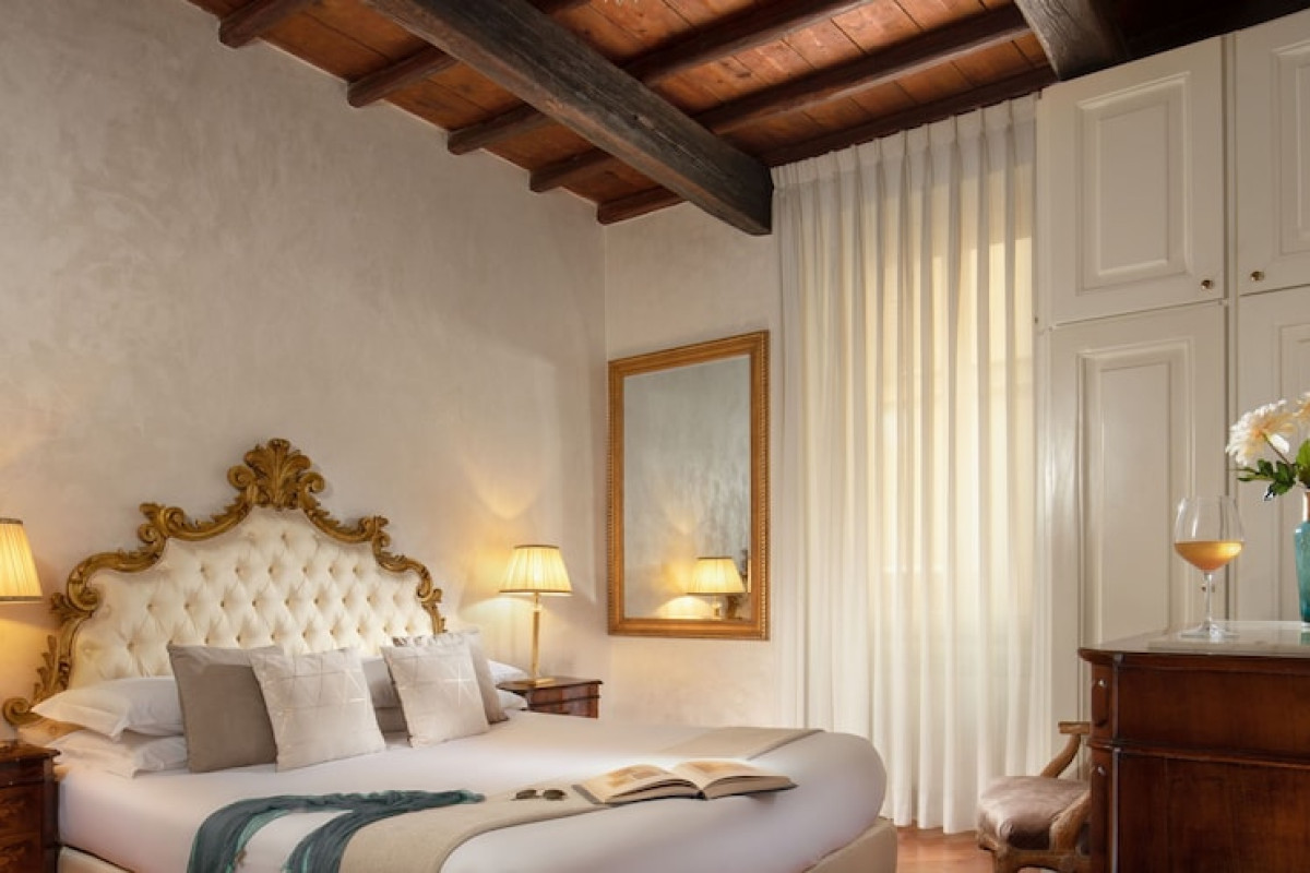 Condotti Boutique Hotel