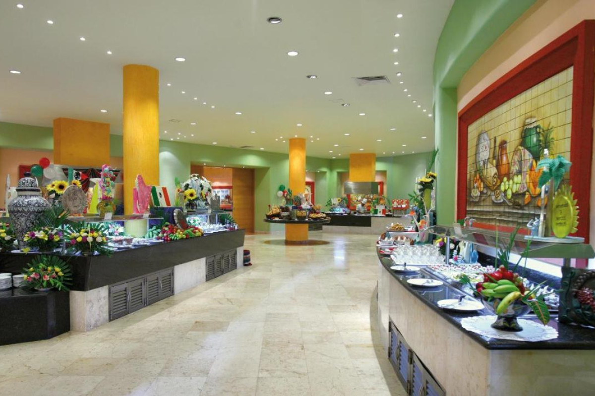 Barcelo Maya Tropical