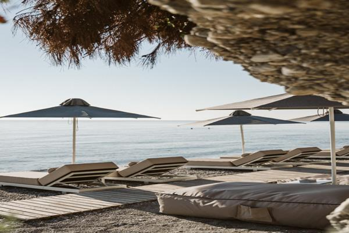 Akrotiri Olympos Luxury Suites
