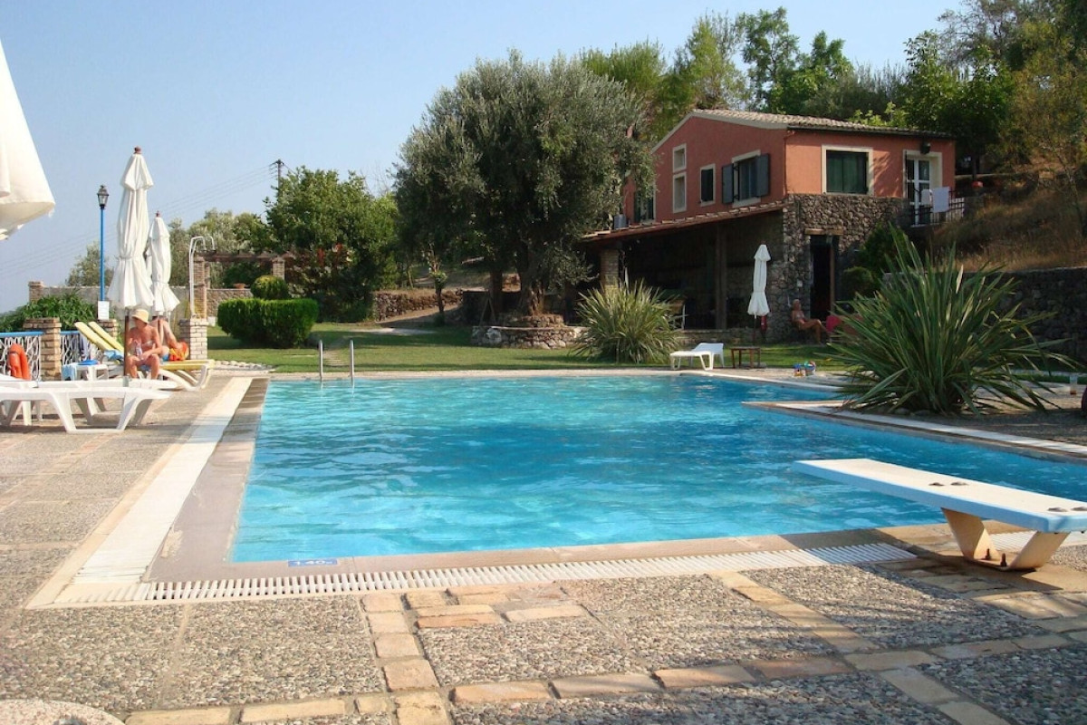 VILLA IN PALEOKASTRITES WITH SWIMMING POOL NEAR BEACHES