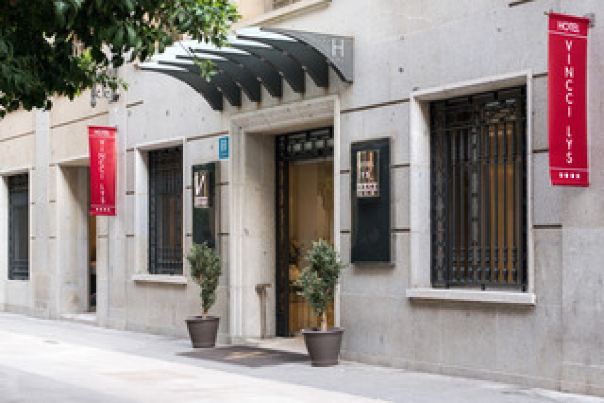 VINCCI LYS HOTEL