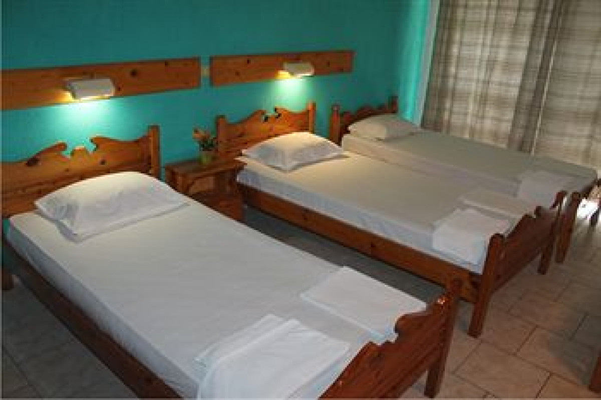 LE MIRAGE HOTEL