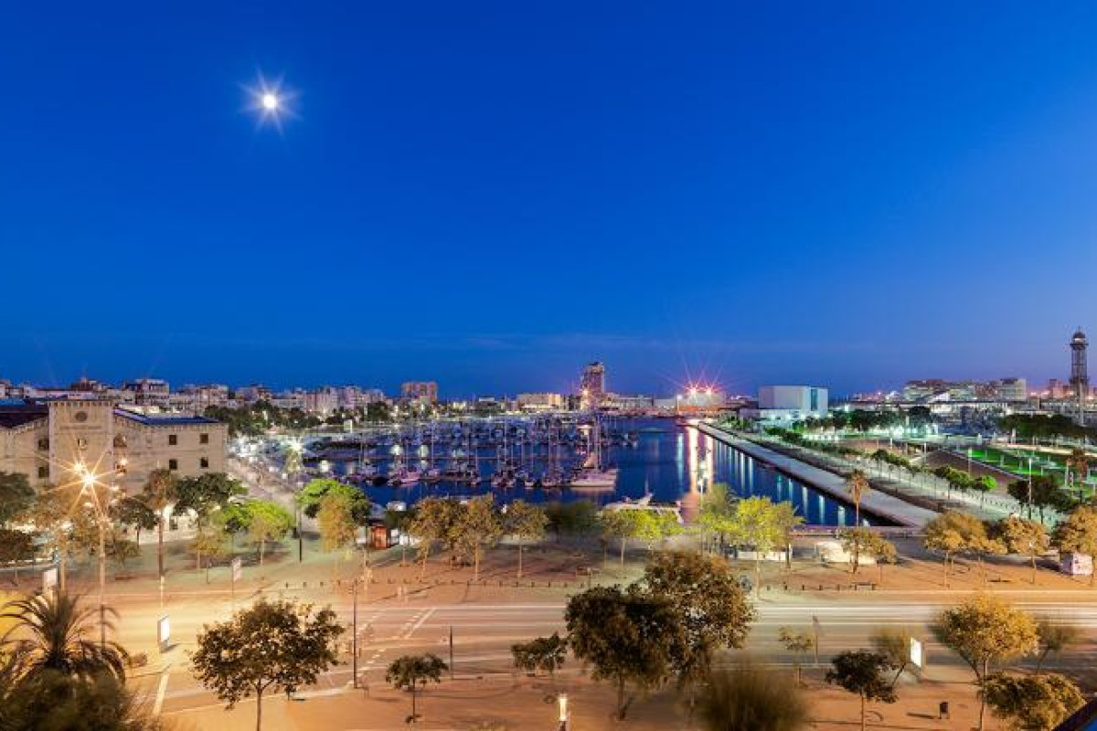 H10 Port Vell