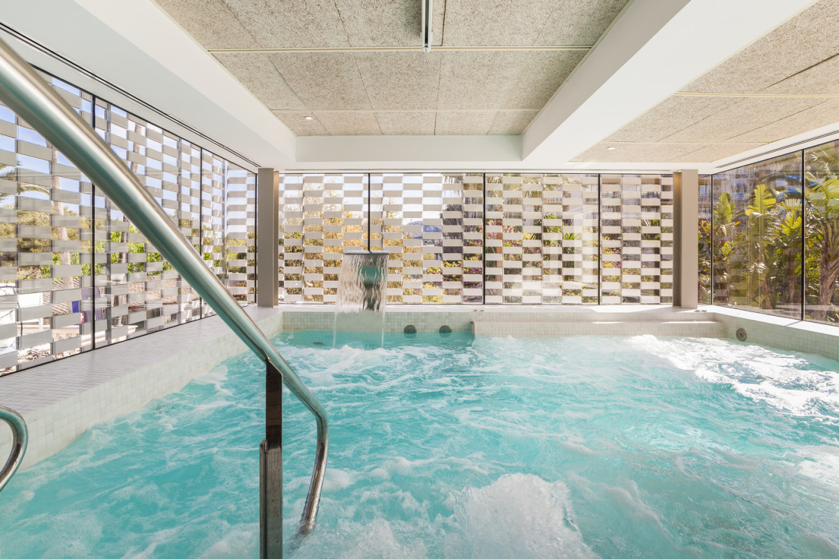 Bahia de Alcudia Hotel  Spa
