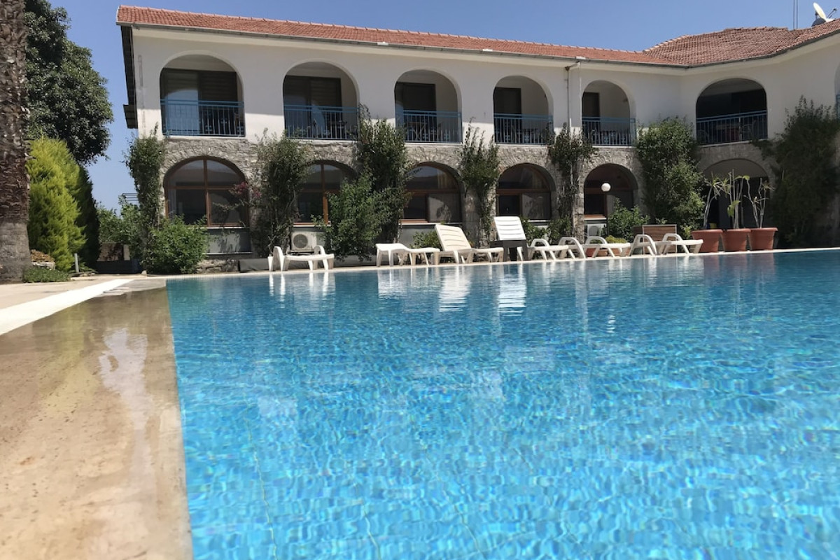 BURC HOTEL