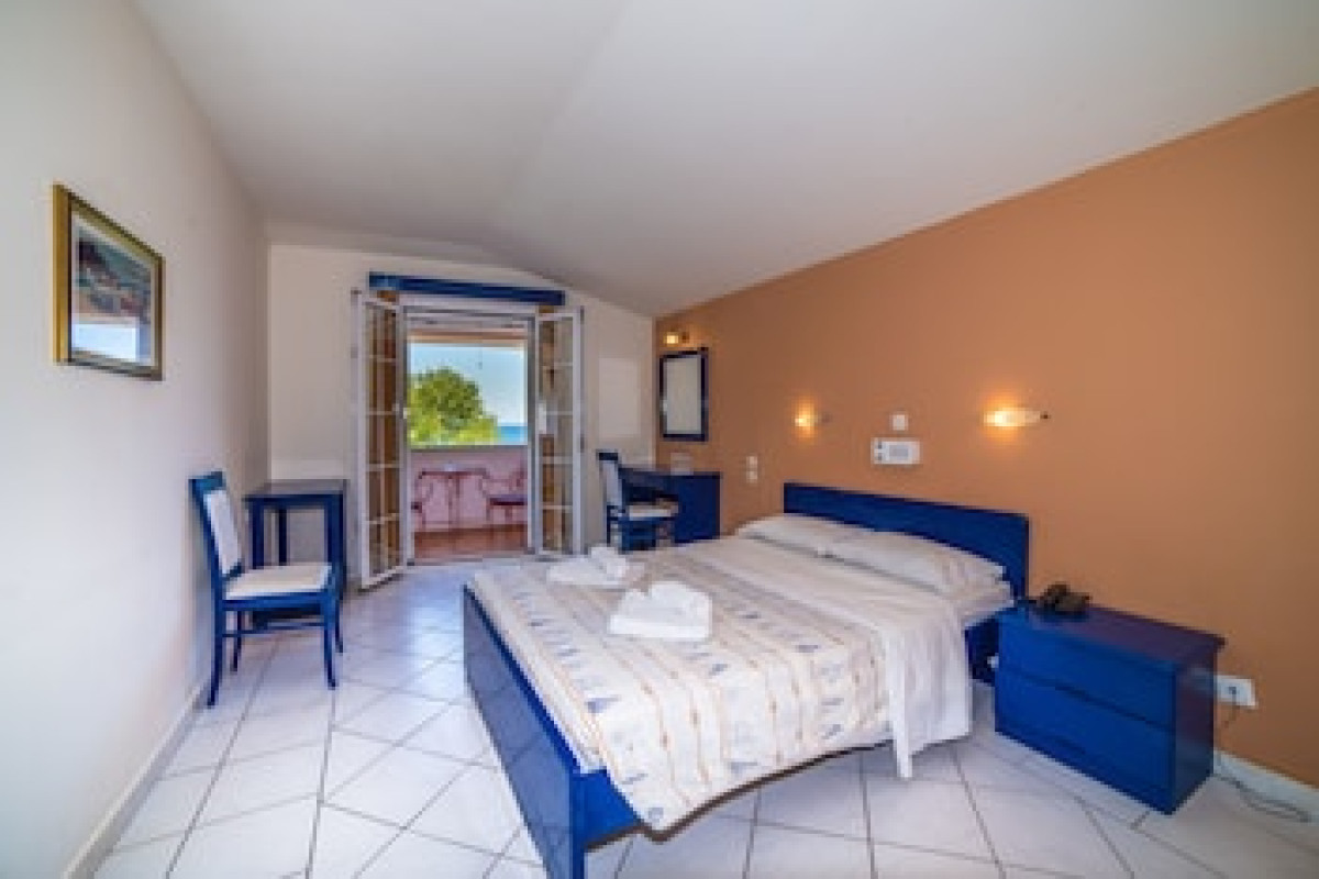 PORTO KOUKLA BEACH HOTEL