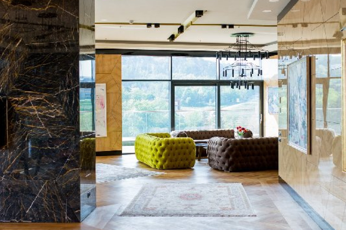 HOTEL PLATINIA