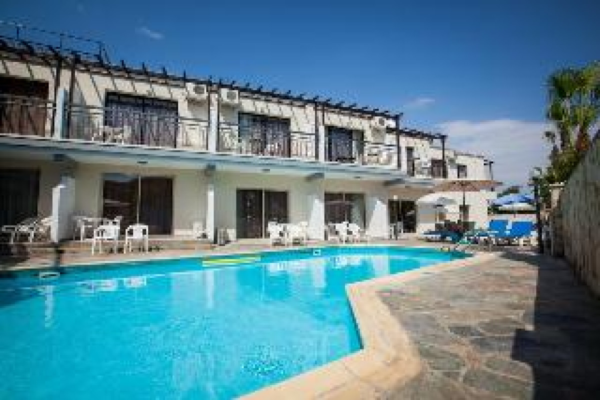 CRYSTALLO APARTMENTS